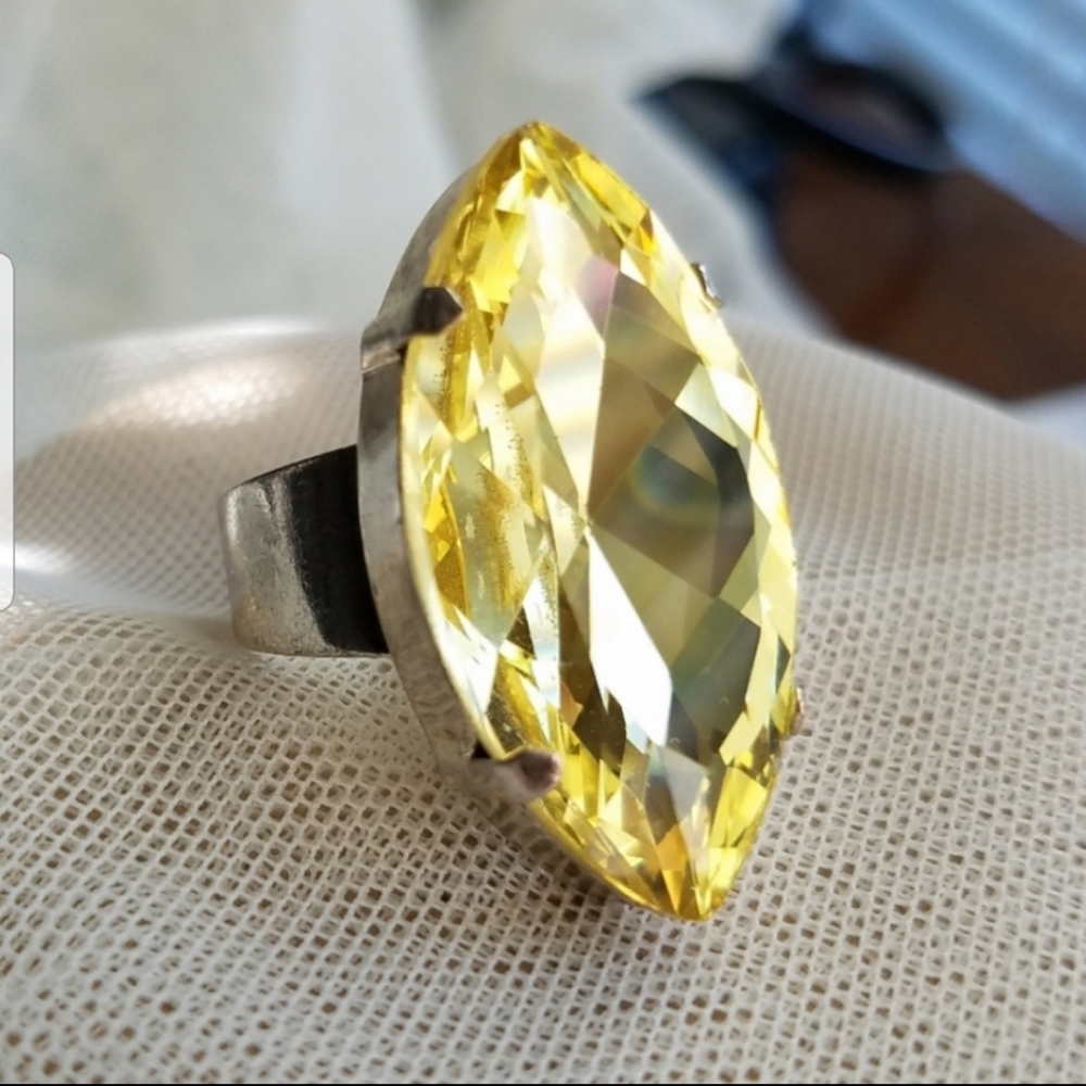Swarovski Elements Huge Yellow Citrine Marquis Crystal Statement Open Ring NWT